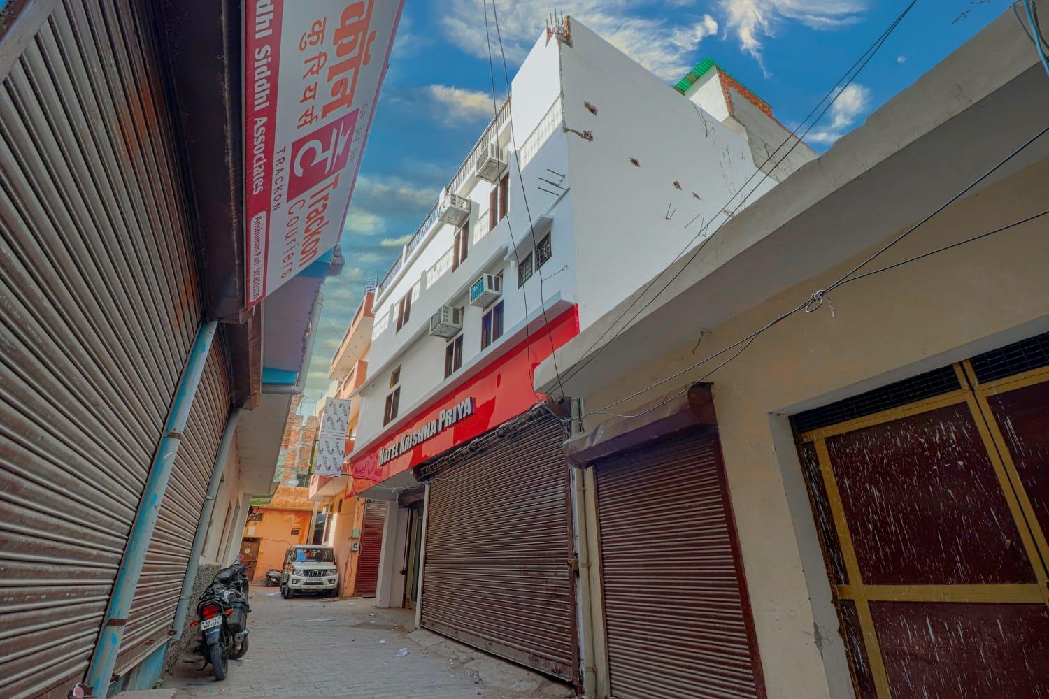 Hotel Krishna Priya Haridwar Bagian luar foto